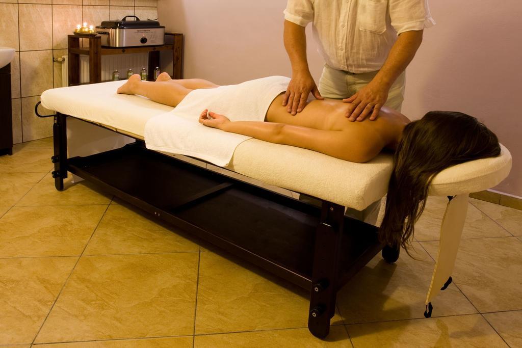Pensjonat Spa Dolce Vita อุสตรอเนียมอร์สเกีย ภายนอก รูปภาพ