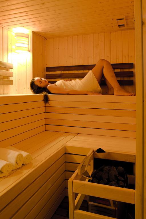 Pensjonat Spa Dolce Vita อุสตรอเนียมอร์สเกีย ภายนอก รูปภาพ